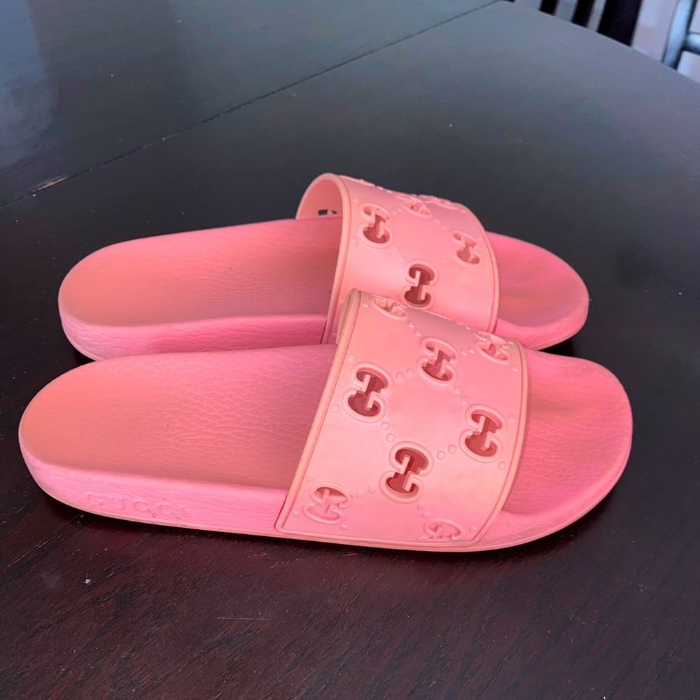 Gucci pool slides